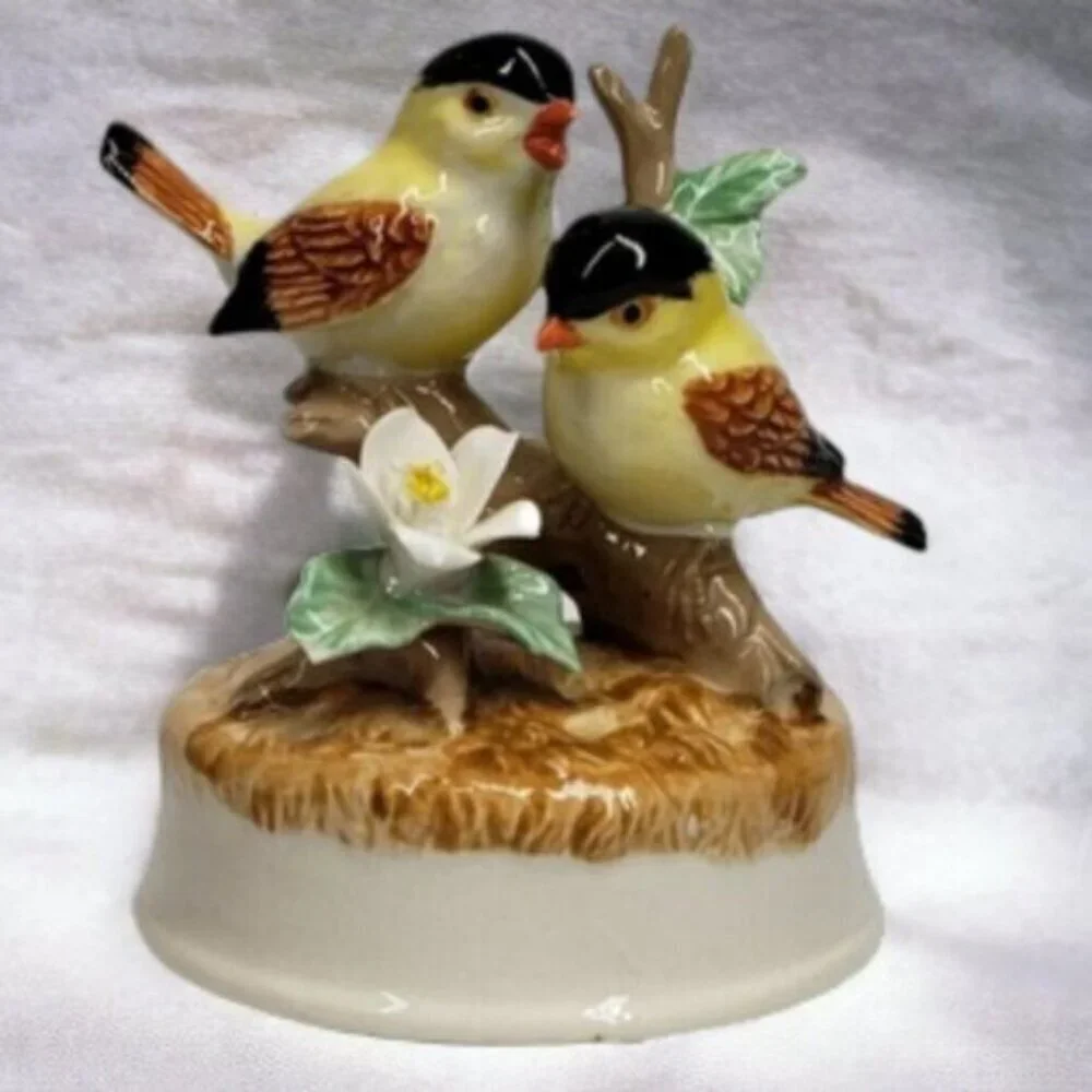 Vintage Birds on a Branch Musical Made in Japan Ornament Otagiri - Picture 3 of 13